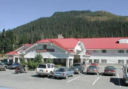 The Summit 2*