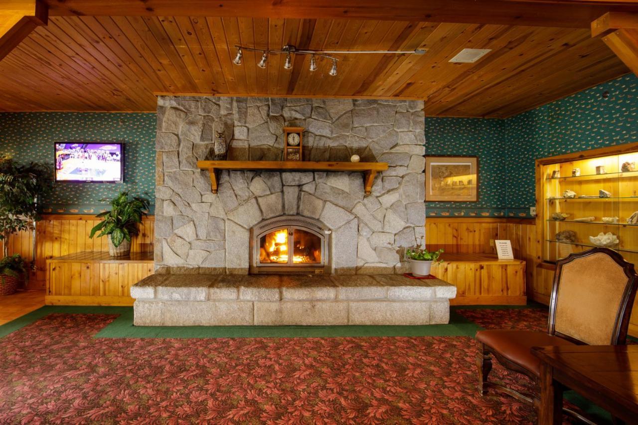 The Summit Inn Snoqualmie Pass
